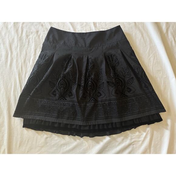 Apt. 9 Black Skirt Womens Size 10 Pleated Floral Flocked Ruffle Hem - Picture 1 of 9